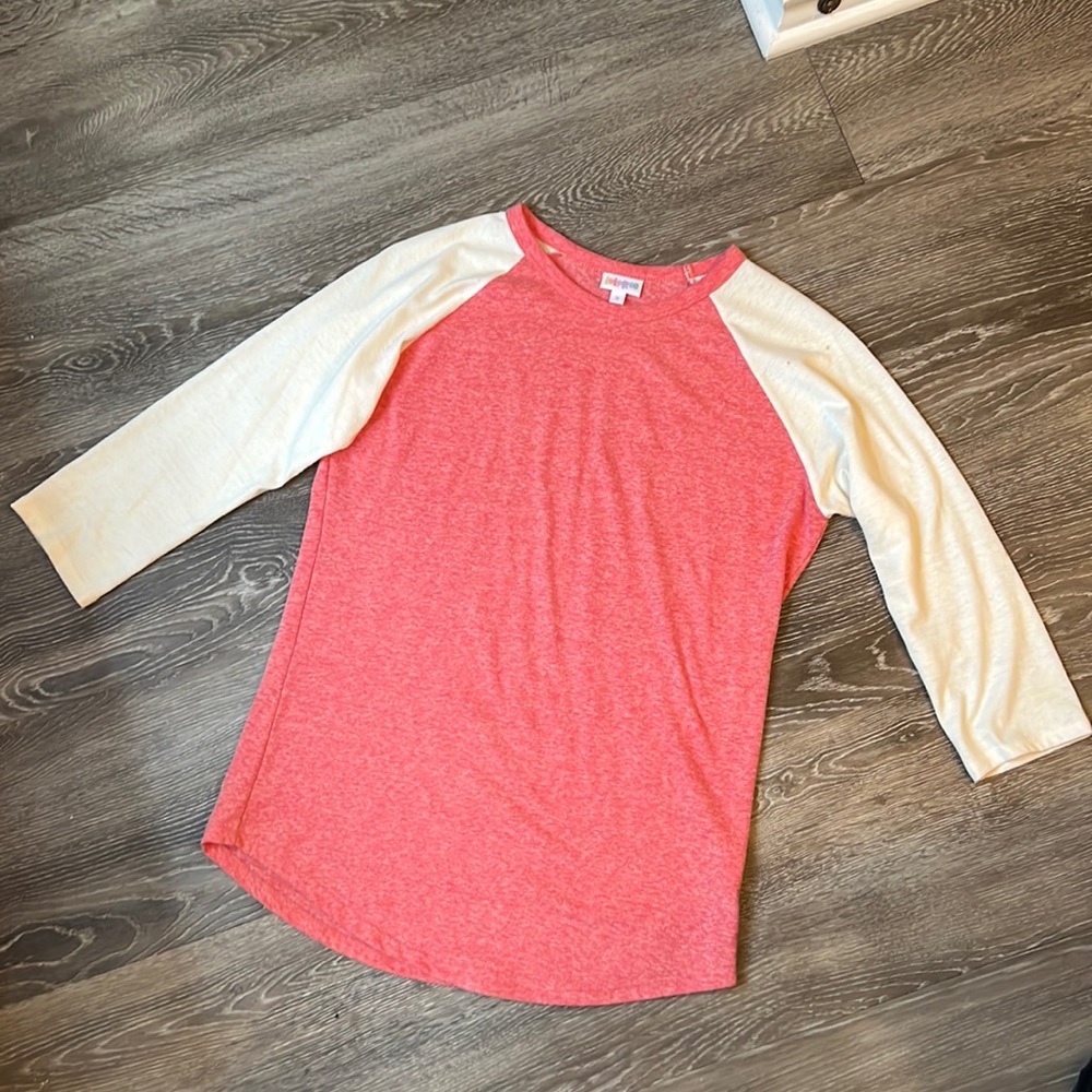 Women’s Small LuLaRoe 3/4 sleeve shirt